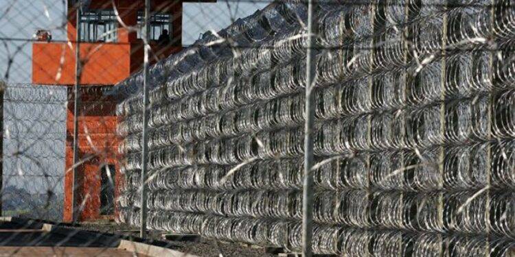 Exército faz operação na Penitenciária Federal da Catanduvas