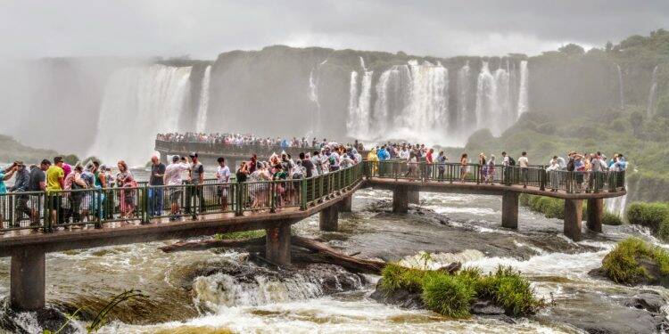 Número de turistas estrangeiros nas Cataratas do Iguaçu cresceu 9,3%