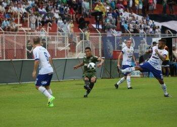 Foz FC larga no estadual diante do Coritiba
