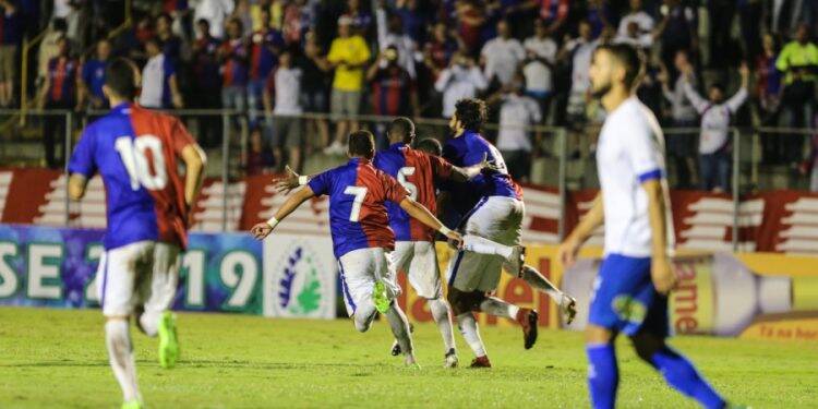 Foz FC sofre mais quatro gols no lombo