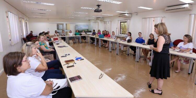 Entidades de Foz do Iguaçu formam núcleo para promoção e defesa das mulheres