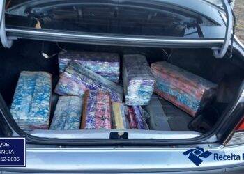 Veículo paraguaio carregado com maconha foi apreendido na Ponte da Amizade