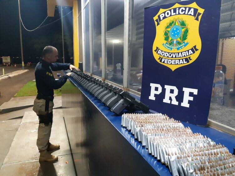 PRF e Denarc apreendem 34 pistolas e 2.300 munições no oeste paranaense
