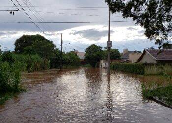 Chuva voltou a causar transtornos em Foz do Iguaçu