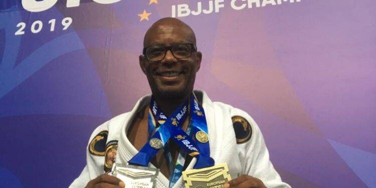 Delegado aposentado da Polícia Federal conquista vice-campeonato de Jiu-Jitsu em Portugal