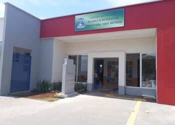 Professora Nídia Benitez é homenageada com nome em creche municipal