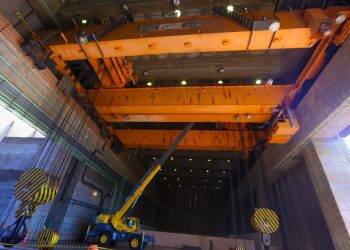 Itaipu inicia processo de modernização das pontes rolantes e pórticos