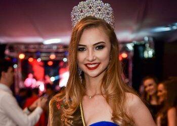 Djenifer, de Missal, é eleita Miss Paraná 2019