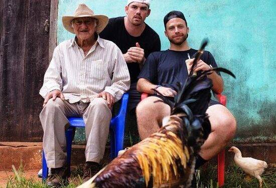 “Gringos” apaixonados pelo Paraguai fazem rap ao Tererê