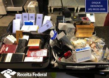 Mercadorias importadas são apreendidas no Aeroporto Internacional de Foz do Iguaçu