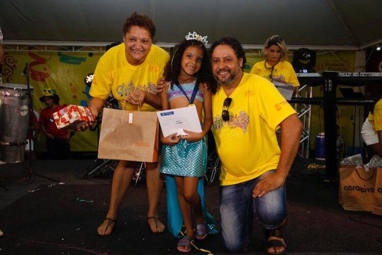 Veja as imagens do domingo do Carnaval da Saudade