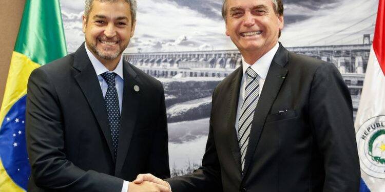 Bolsonaro e Abdo conversam sobre Itaipu, comércio e segurança