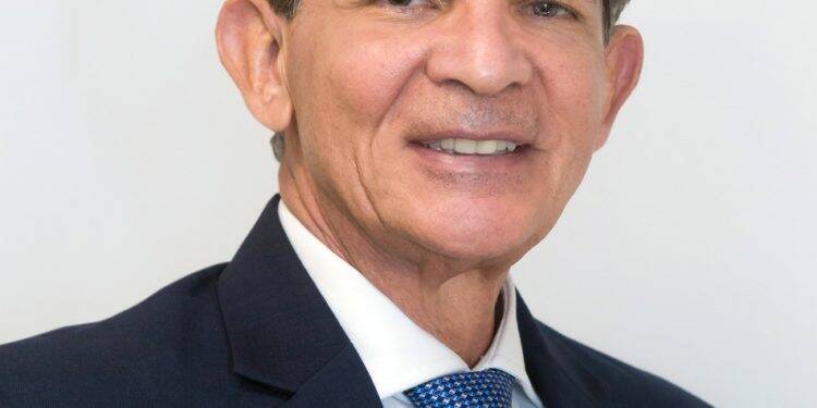 Silva e Luna faz balanço de um mês de gestão na Itaipu