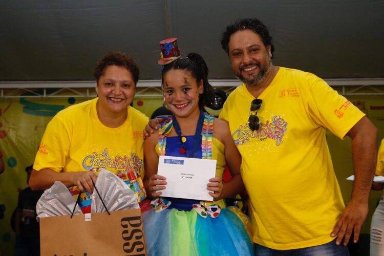 Veja as imagens do domingo do Carnaval da Saudade