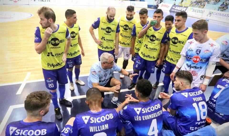 Foz Cataratas Futsal estreia com vitória