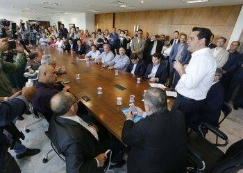 Governador libera construção de casas para terceira idade em Foz do Iguaçu