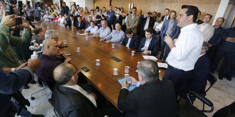 Governador libera construção de casas para terceira idade em Foz do Iguaçu