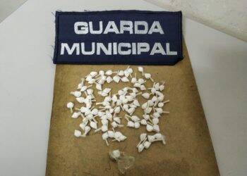 GM apreende LCD e cocaína