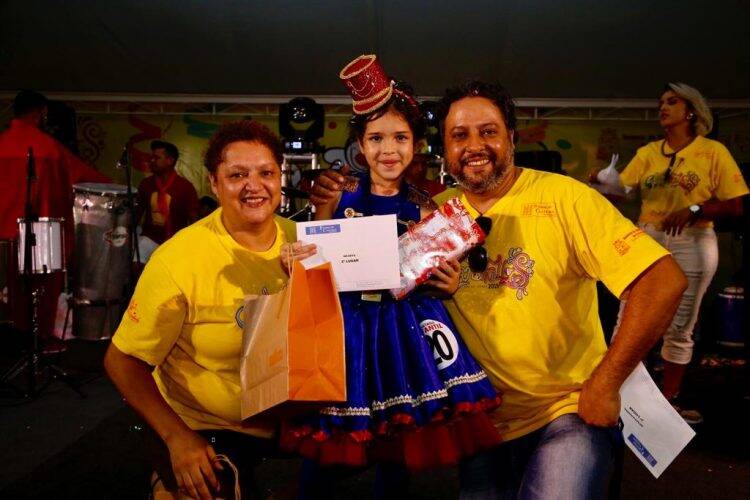 Veja as imagens do domingo do Carnaval da Saudade