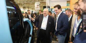 Governador anuncia isenção de impostos para carros elétricos