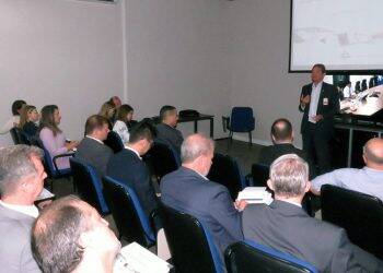 Novo diretor-geral de Itaipu adota linha de austeridade