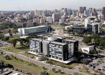 Governo reedita projeto de lei que propõe redução da máquina e economia de R$ 10,6 milhões