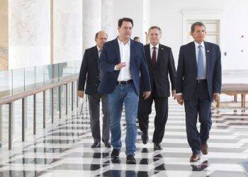 Paraná pede apoio de Itaipu para projetos estratégicos do Estado