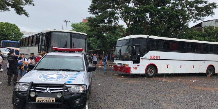 Receita Federal e Batalhão de Fronteira fazem operação na Vila Portes