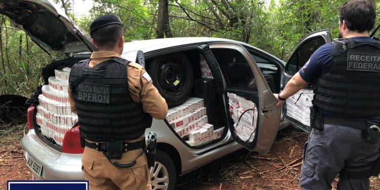 Receita Federal apreende 22 mil maços de cigarros em carro retido em São Miguel do Iguaçu