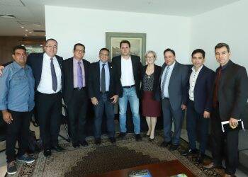 Ratinho recebe vereadores e assume compromisso com demandas de Foz do Iguaçu