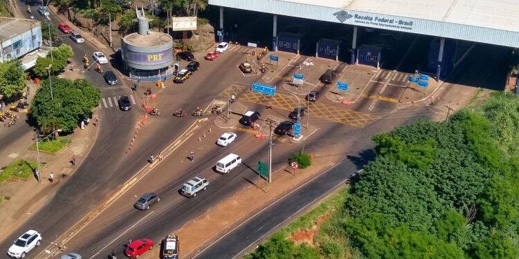 Gabinete de Gestão Integrada realiza operação Sincronia na Ponte da Amizade