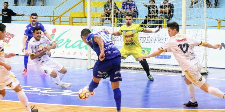 Empate não agradou ao Foz Cataratas Futsal