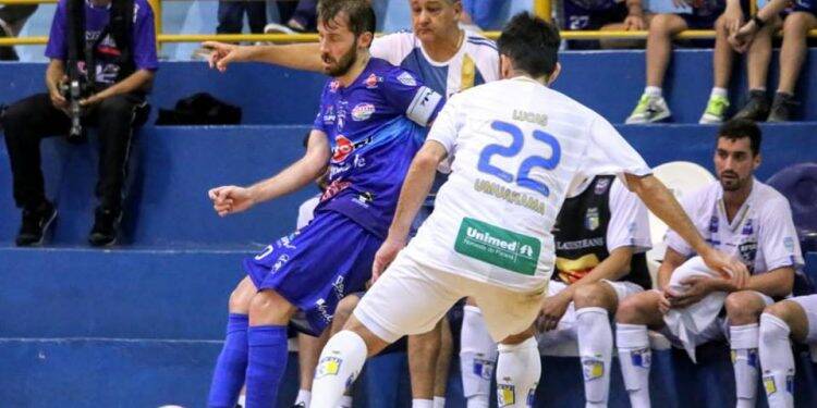 Foz Cataratas vence e mantém 100% de aproveitamento