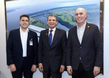 Diretor da Itaipu abre canal de diálogo com a Unila
