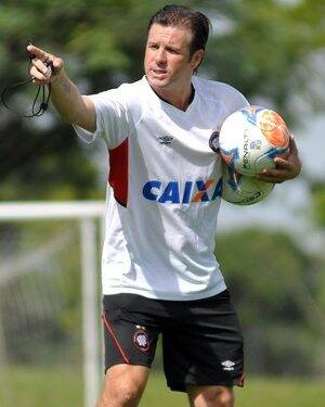 Foz FC aposta em novato na função para técnico
