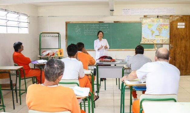 Sistema prisional do Paraná garante acesso à educação