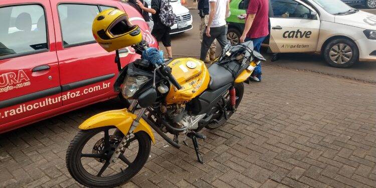 PRF atira em caminhonete após motorista não acatar ordem de parada na Ponte da Amizade
