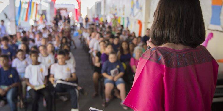 Unila abre inscrições para cursos de guarani, francês, grego e português para estrangeiros