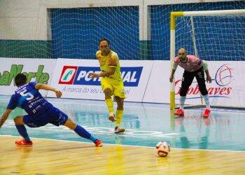 Foz Cataratas vence clássico regional pela Liga
