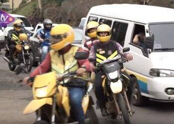 Reunião na Receita Federal encaminha solução para mototaxistas na aduana da Ponte da Amizade
