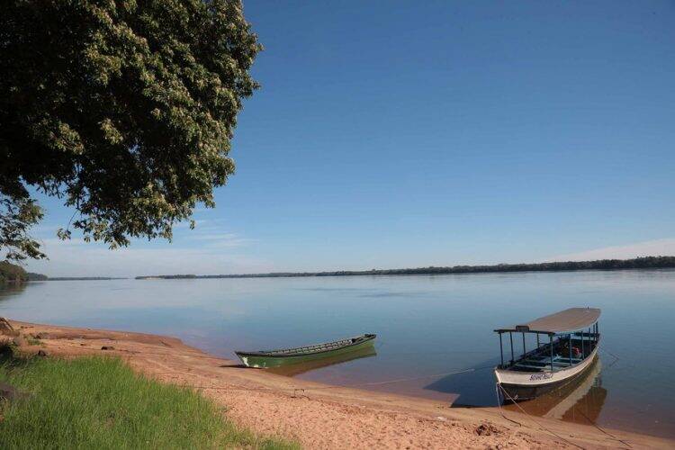Mil quilômetros de praias de água doce enriquecem turismo do Paraná