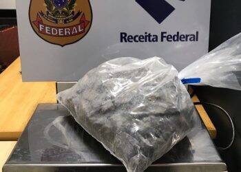 Polícia apreende U$ 3,6 milhões em rubis no Aeroporto de Foz do Iguaçu