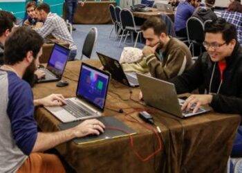 Hackatour Cataratas: inscrições para maratona de programação estão abertas