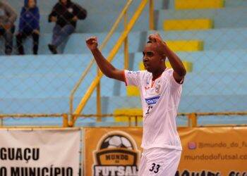 Carlos Barbosa vence o Cerro Portenho e decide a final da Copa Mundo do Futsal
