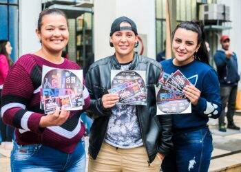 Fãs madrugam para garantir ingresso VIP para show da Marília Mendonça, na Fartal