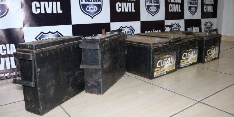 Polícia Civil prende empresário por receptação de baterias e fios telefônicos furtados