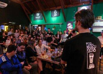 Pint of Science, evento que une cerveja e ciência, está de volta a Foz do Iguaçu