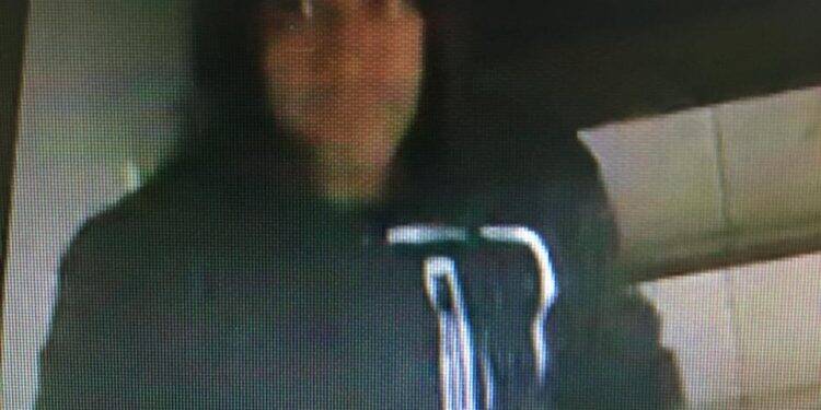 Homem participa de missa, em seguida furta igreja no conjunto Libra