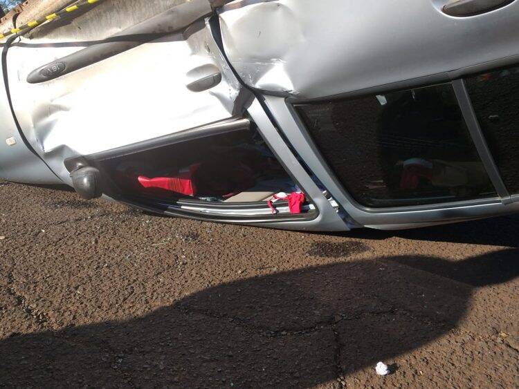 Acidente deixa mulher ferida na Av. Anita Garibaldi