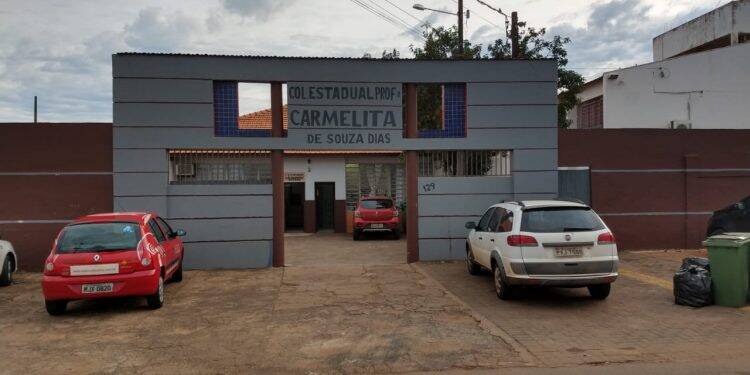 Defesa Civil interdita Colégio Estadual Carmelita Dias, em Foz do Iguaçu